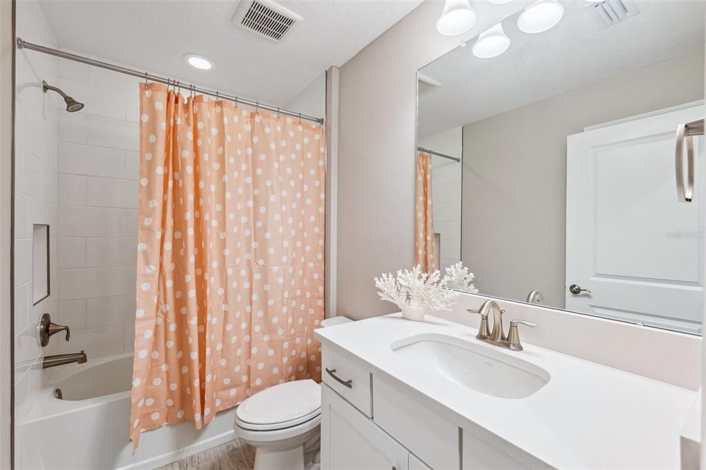 For Sale: $949,900 (5 beds, 4 baths, 3548 Square Feet)