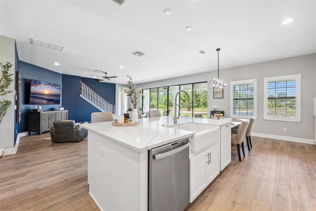 For Sale: $949,900 (5 beds, 4 baths, 3548 Square Feet)