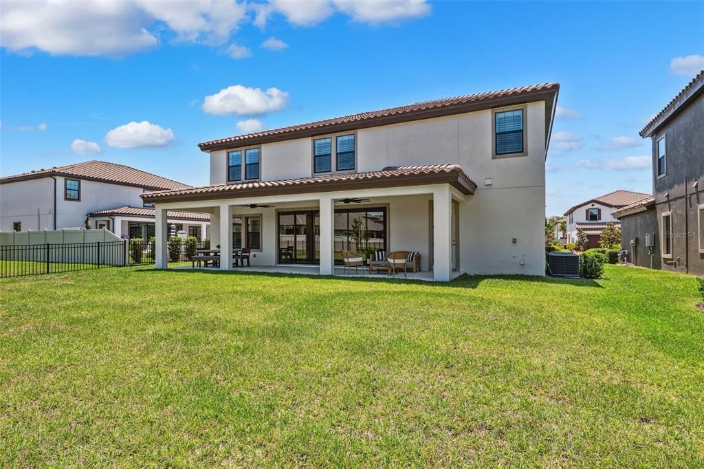 For Sale: $949,900 (5 beds, 4 baths, 3548 Square Feet)