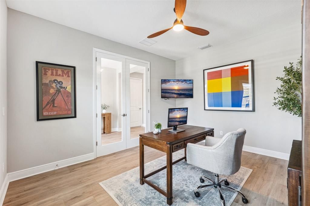 For Sale: $949,900 (5 beds, 4 baths, 3548 Square Feet)