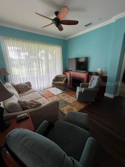 For Rent: $3,000 (3 beds, 2 baths, 1846 Square Feet)