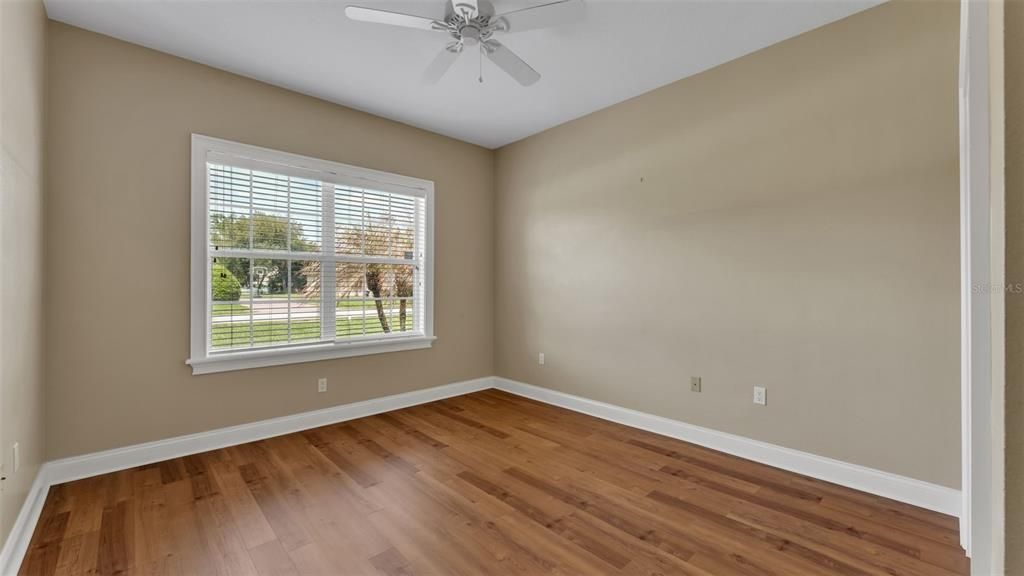 En Venta: $699,900 (4 camas, 3 baños, 3212 Pies cuadrados)