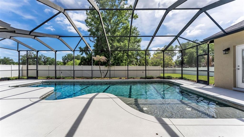 En Venta: $699,900 (4 camas, 3 baños, 3212 Pies cuadrados)