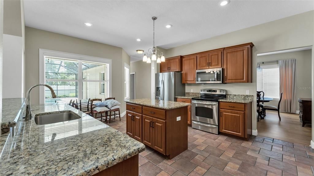 En Venta: $699,900 (4 camas, 3 baños, 3212 Pies cuadrados)
