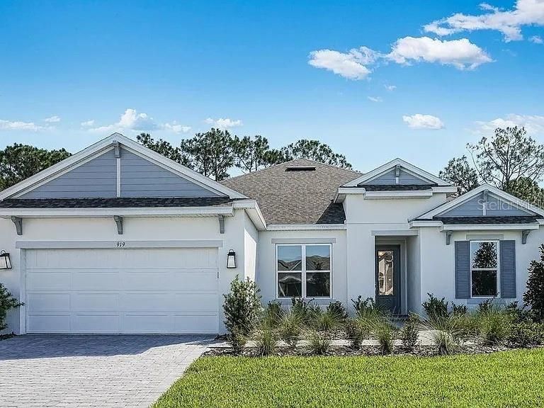 Recently Sold: $646,500 (3 beds, 3 baths, 8951 Square Feet)
