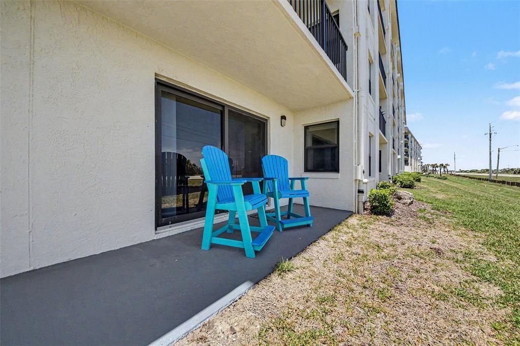 For Sale: $266,500 (2 beds, 2 baths, 1000 Square Feet)
