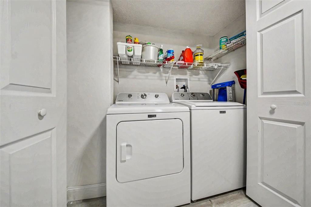 For Sale: $266,500 (2 beds, 2 baths, 1000 Square Feet)
