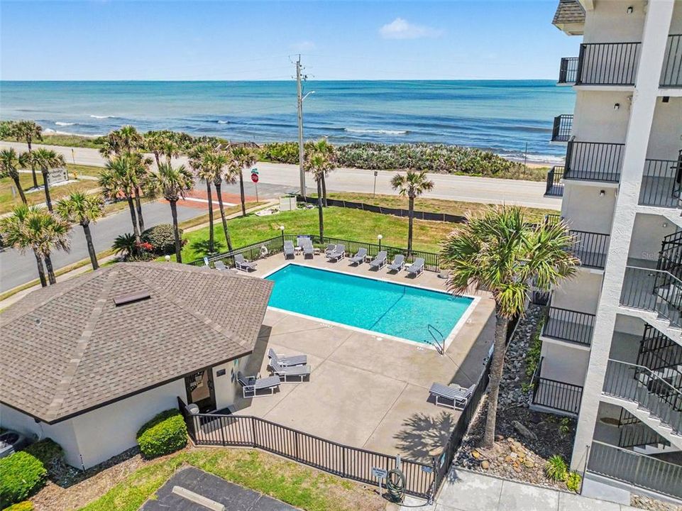 For Sale: $266,500 (2 beds, 2 baths, 1000 Square Feet)