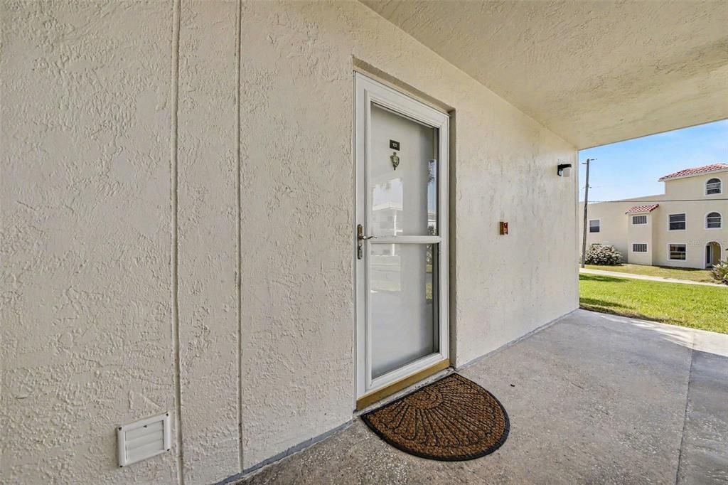 For Sale: $266,500 (2 beds, 2 baths, 1000 Square Feet)
