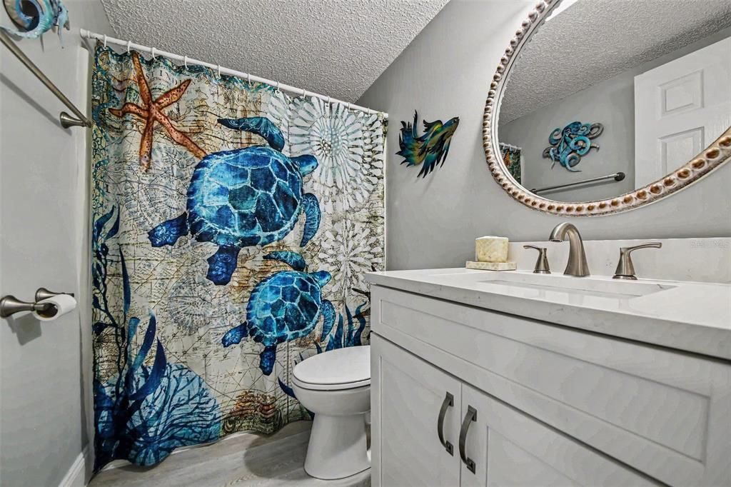 For Sale: $266,500 (2 beds, 2 baths, 1000 Square Feet)