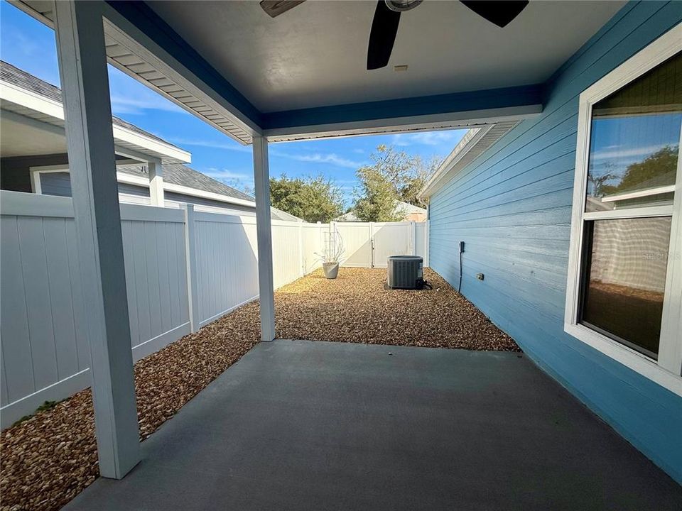 For Rent: $2,700 (3 beds, 2 baths, 1638 Square Feet)