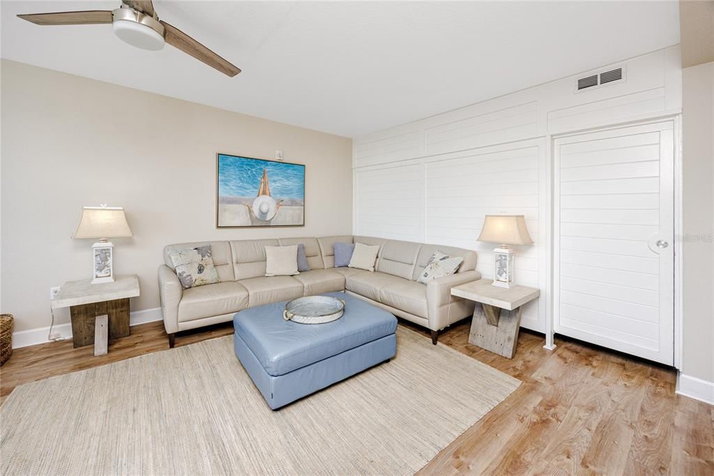 For Sale: $969,000 (3 beds, 2 baths, 1540 Square Feet)