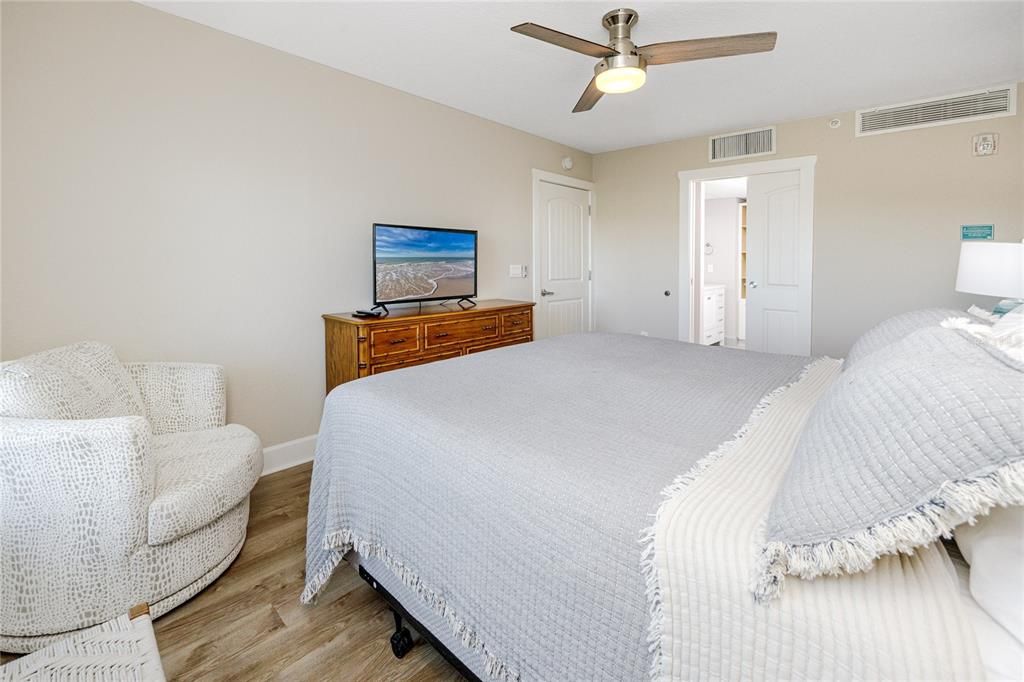 For Sale: $969,000 (3 beds, 2 baths, 1540 Square Feet)