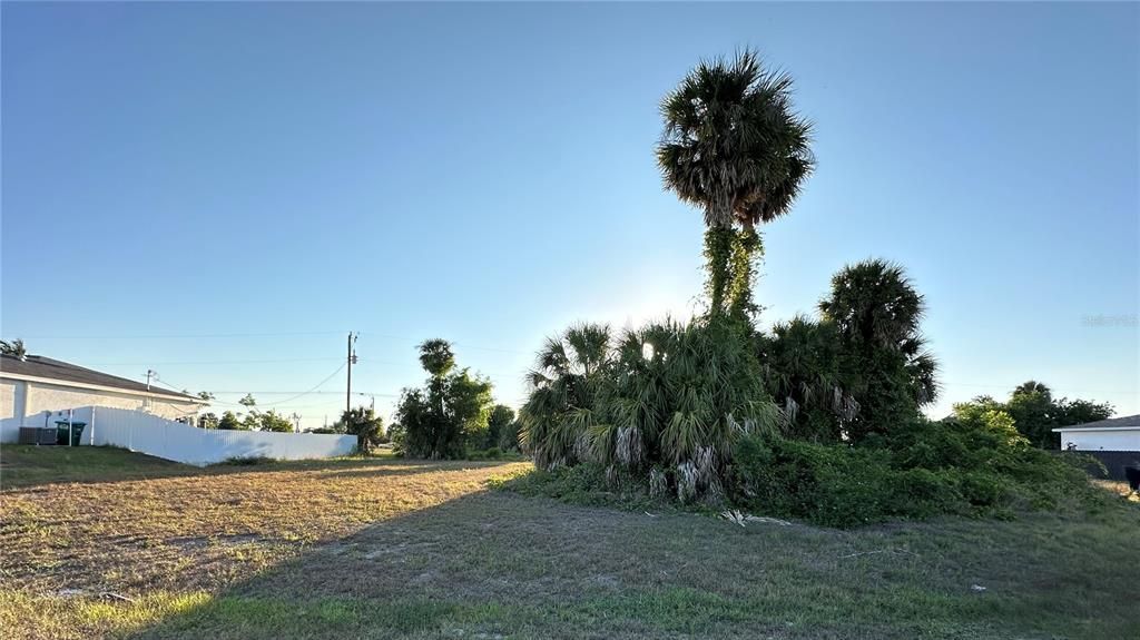 En Venta: $49,990 (0.23 acres)