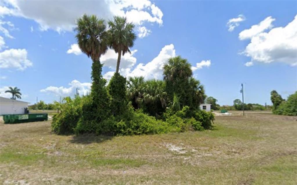 En Venta: $49,990 (0.23 acres)