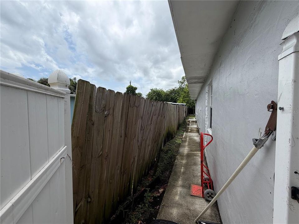 For Sale: $421,900 (4 beds, 2 baths, 1920 Square Feet)
