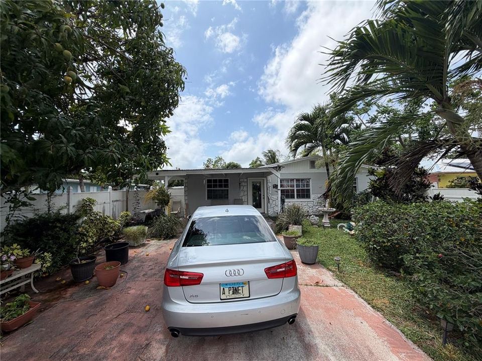 For Sale: $421,900 (4 beds, 2 baths, 1920 Square Feet)