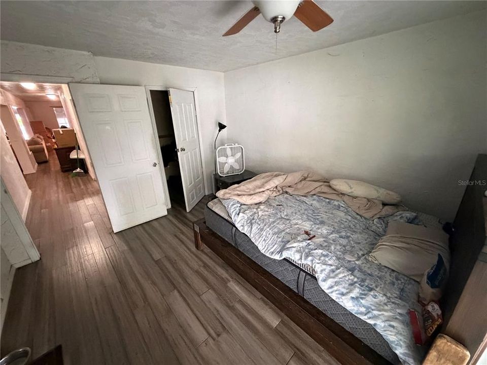 For Sale: $421,900 (4 beds, 2 baths, 1920 Square Feet)