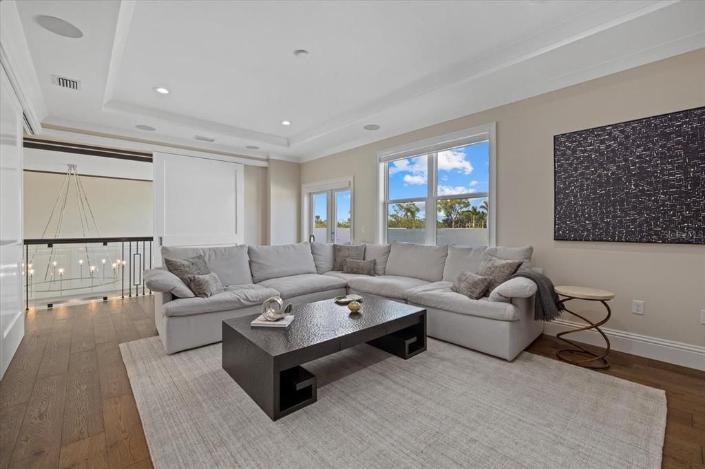 For Sale: $8,250,000 (5 beds, 5 baths, 5664 Square Feet)