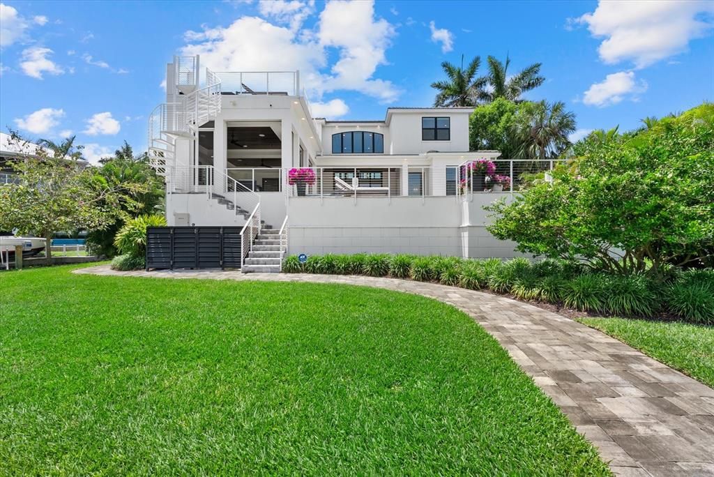 For Sale: $8,250,000 (5 beds, 5 baths, 5664 Square Feet)