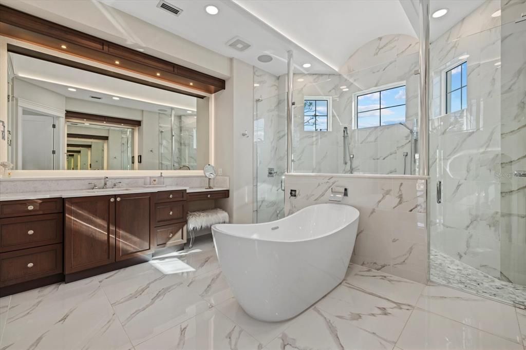 For Sale: $8,250,000 (5 beds, 5 baths, 5664 Square Feet)