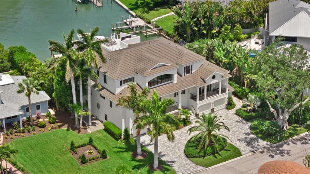 For Sale: $8,250,000 (5 beds, 5 baths, 5664 Square Feet)
