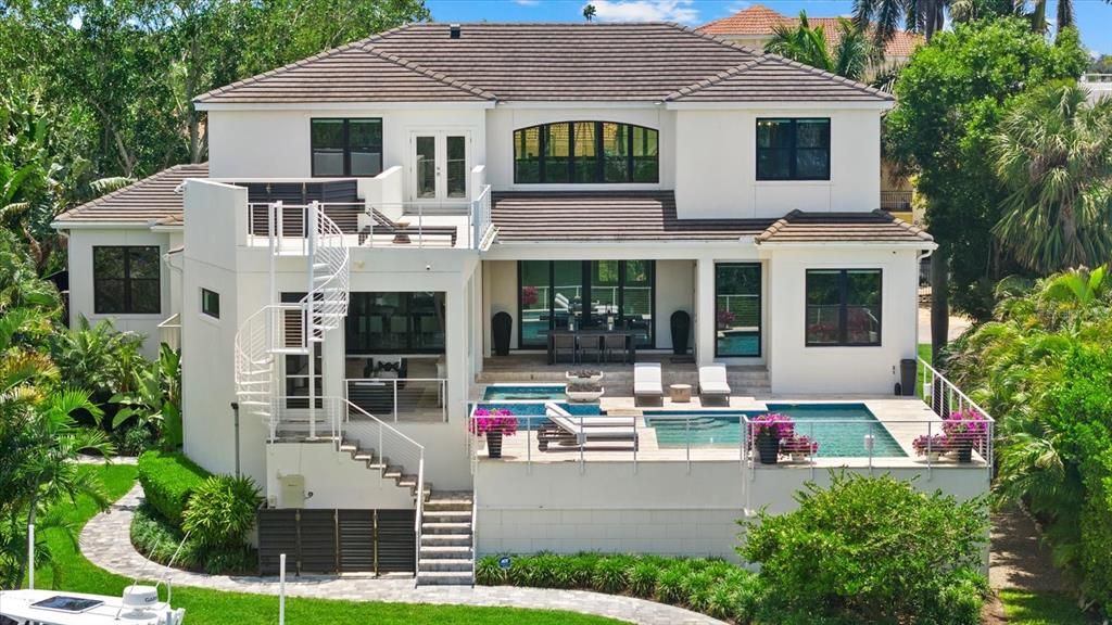 For Sale: $8,250,000 (5 beds, 5 baths, 5664 Square Feet)