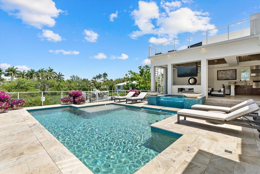 For Sale: $8,250,000 (5 beds, 5 baths, 5664 Square Feet)