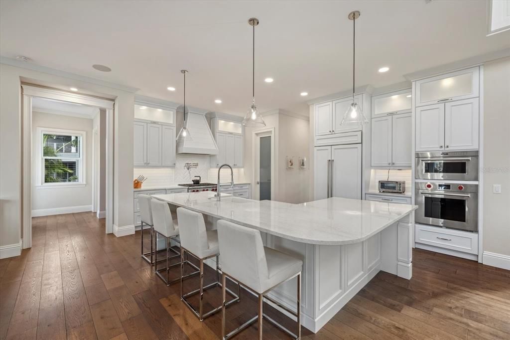 For Sale: $8,250,000 (5 beds, 5 baths, 5664 Square Feet)