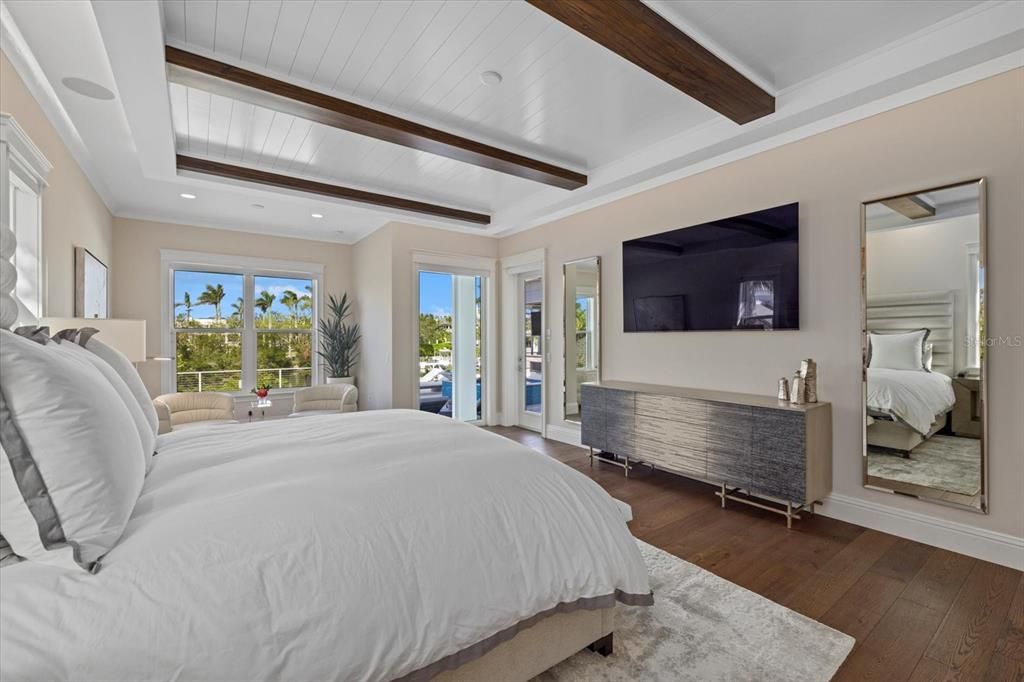 For Sale: $8,250,000 (5 beds, 5 baths, 5664 Square Feet)