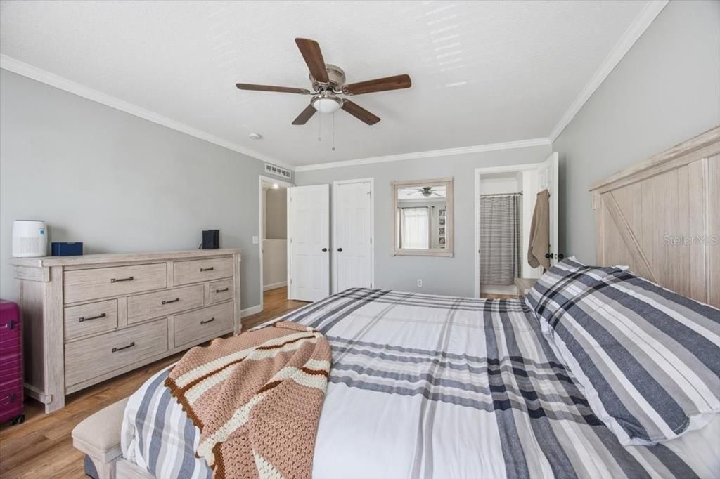 En Venta: $285,000 (3 camas, 2 baños, 1703 Pies cuadrados)