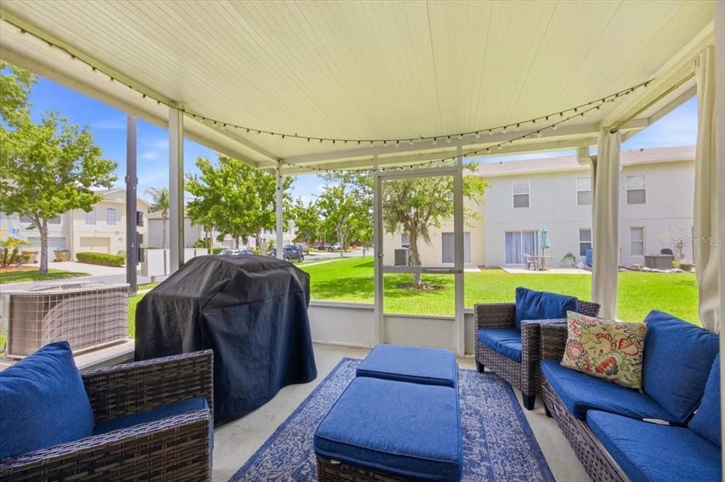 En Venta: $285,000 (3 camas, 2 baños, 1703 Pies cuadrados)