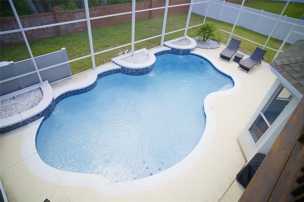 For Sale: $850,000 (6 beds, 4 baths, 4651 Square Feet)