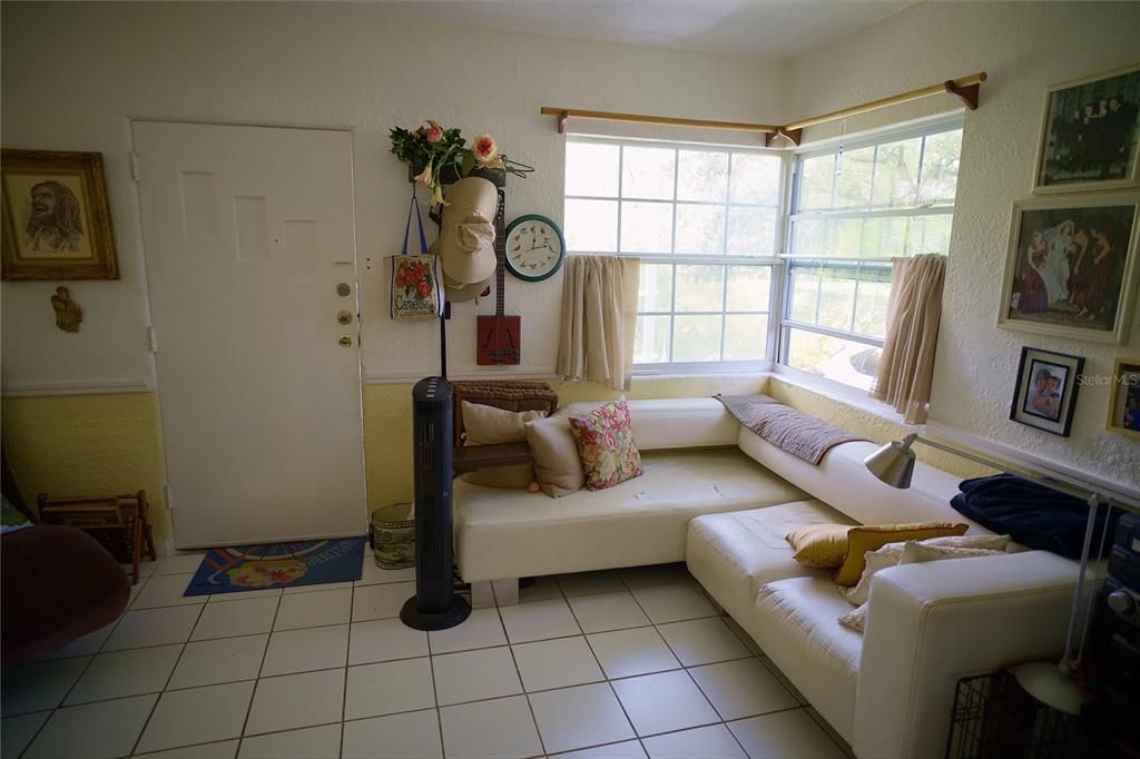 For Sale: $950,000 (0 beds, 0 baths, 1594 Square Feet)
