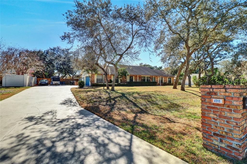 For Rent: $4,000 (4 beds, 2 baths, 2577 Square Feet)