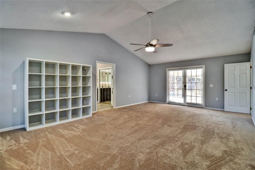 For Rent: $4,000 (4 beds, 2 baths, 2577 Square Feet)