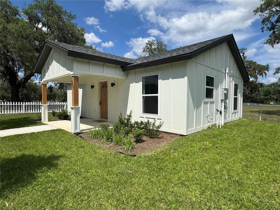 En Venta: $247,900 (3 camas, 1 baños, 768 Pies cuadrados)