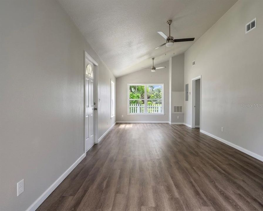 En Venta: $247,900 (3 camas, 1 baños, 768 Pies cuadrados)