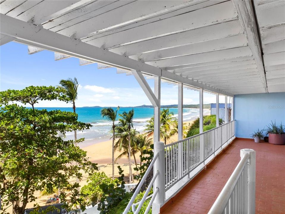 For Sale: $315,000 (2 beds, 1 baths, 858 Square Feet)