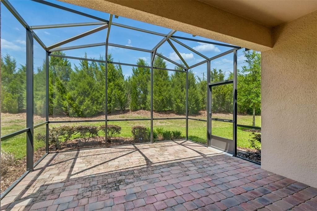 Active With Contract: $268,000 (2 beds, 2 baths, 1367 Square Feet)