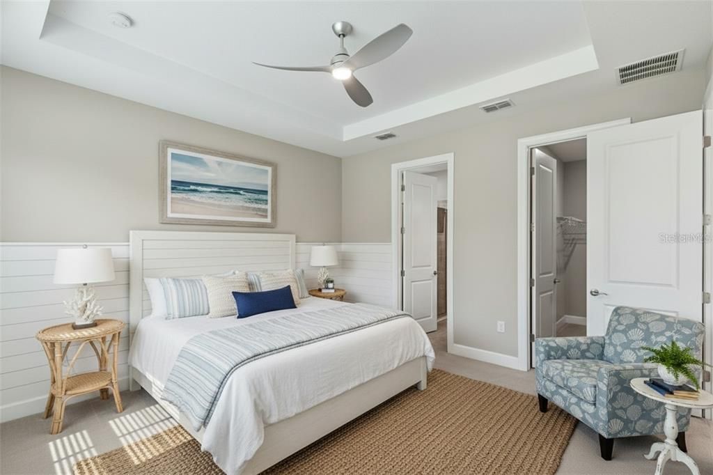 Active With Contract: $268,000 (2 beds, 2 baths, 1367 Square Feet)