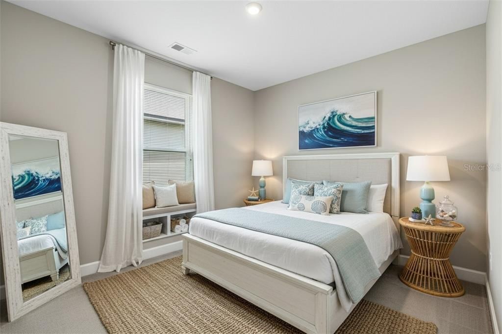 Active With Contract: $268,000 (2 beds, 2 baths, 1367 Square Feet)