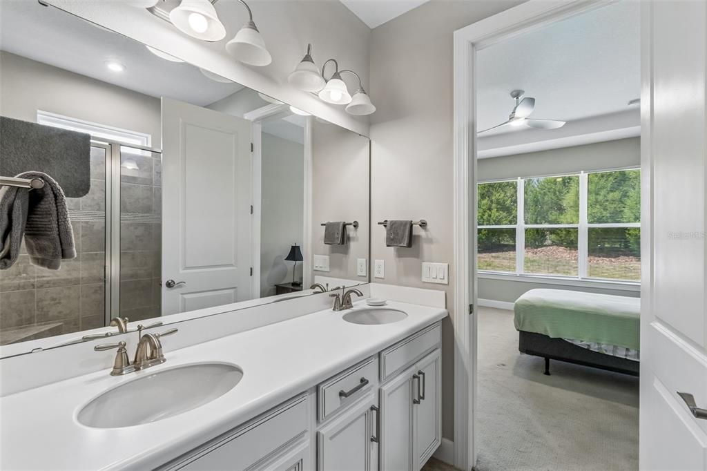 Active With Contract: $268,000 (2 beds, 2 baths, 1367 Square Feet)