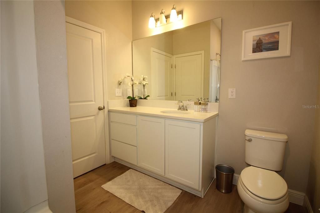 For Sale: $515,000 (4 beds, 2 baths, 1983 Square Feet)