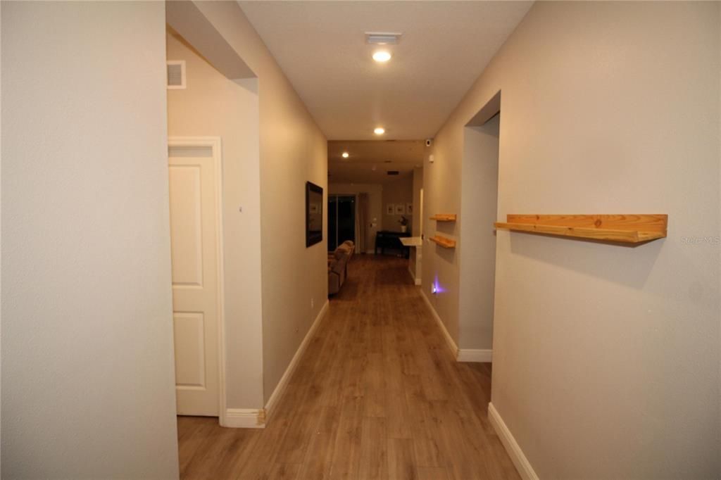 For Sale: $515,000 (4 beds, 2 baths, 1983 Square Feet)
