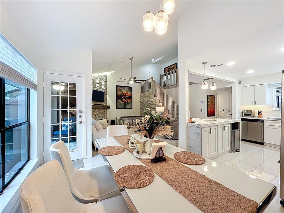 Active With Contract: $299,900 (3 beds, 2 baths, 1457 Square Feet)
