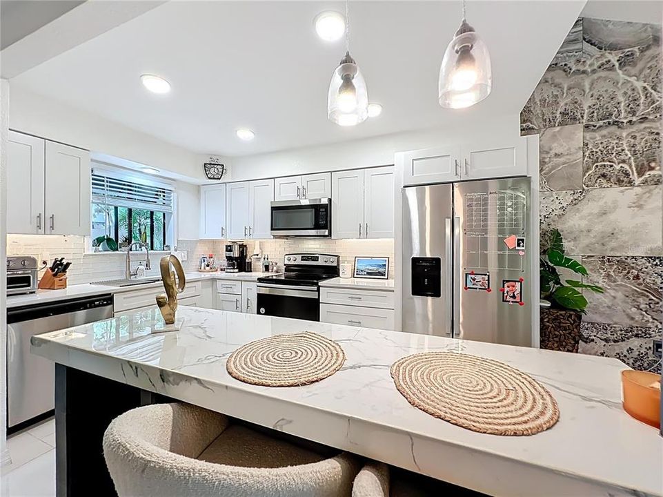 Active With Contract: $299,900 (3 beds, 2 baths, 1457 Square Feet)