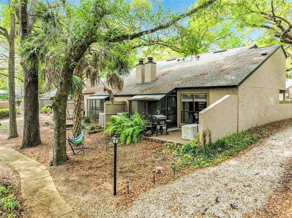 Active With Contract: $299,900 (3 beds, 2 baths, 1457 Square Feet)