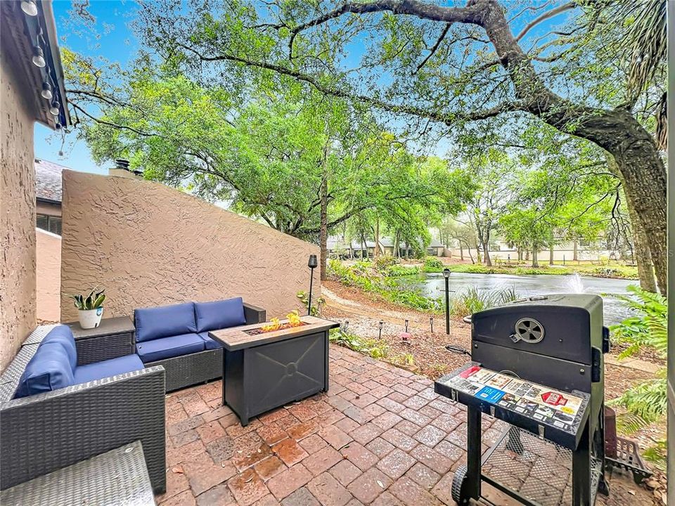 Active With Contract: $299,900 (3 beds, 2 baths, 1457 Square Feet)
