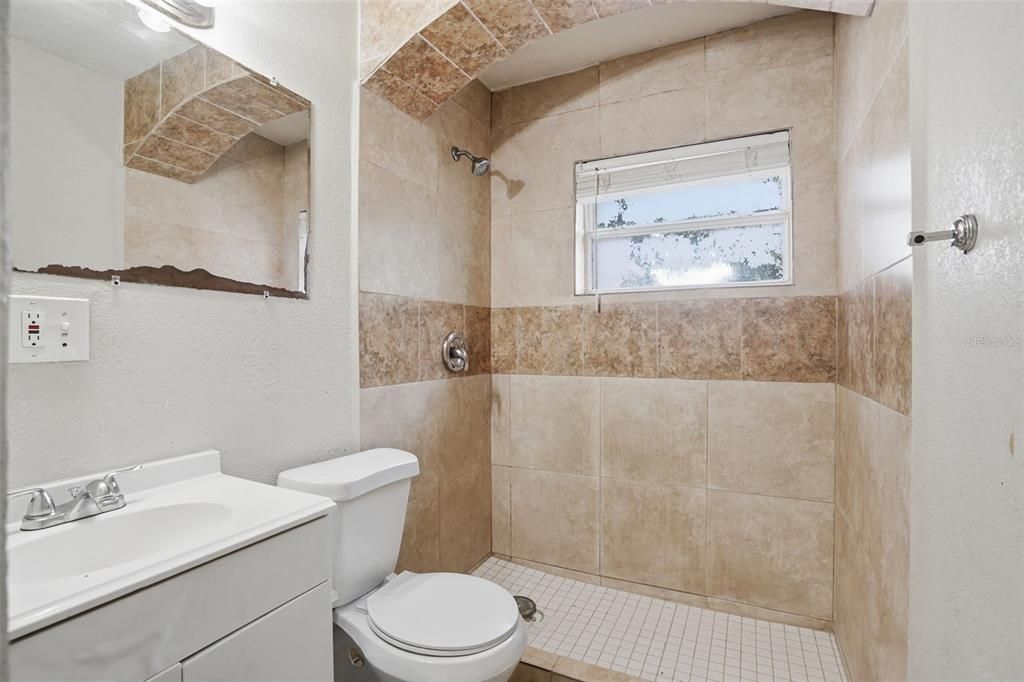 En Venta: $198,587 (3 camas, 2 baños, 1227 Pies cuadrados)
